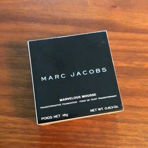 Marc Jacobs Beauty Marvelous Mousse Foundation